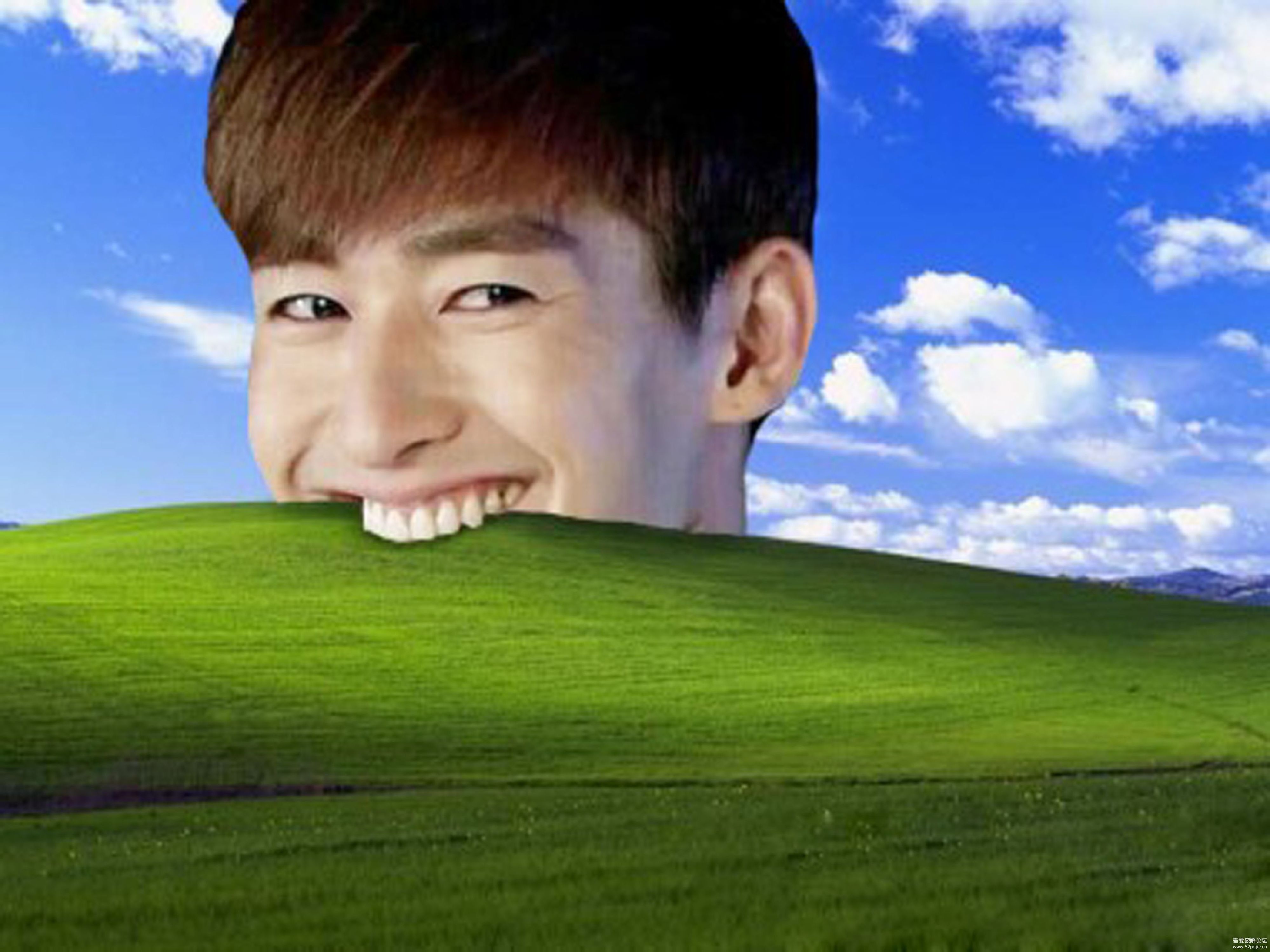 愚人节整蛊新姿势 让你的小伙伴学塘主啃桌面