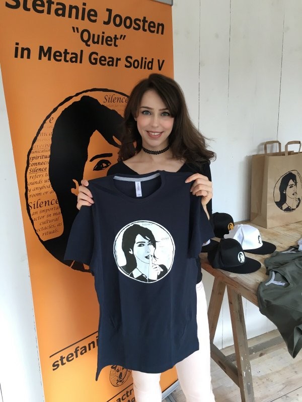 《合金装备5》静静开家服装网店 赶紧围观