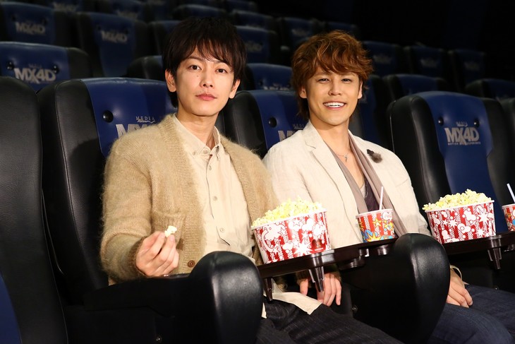 佐藤健与宫野真守秀恩爱?共同观看了MX4D版