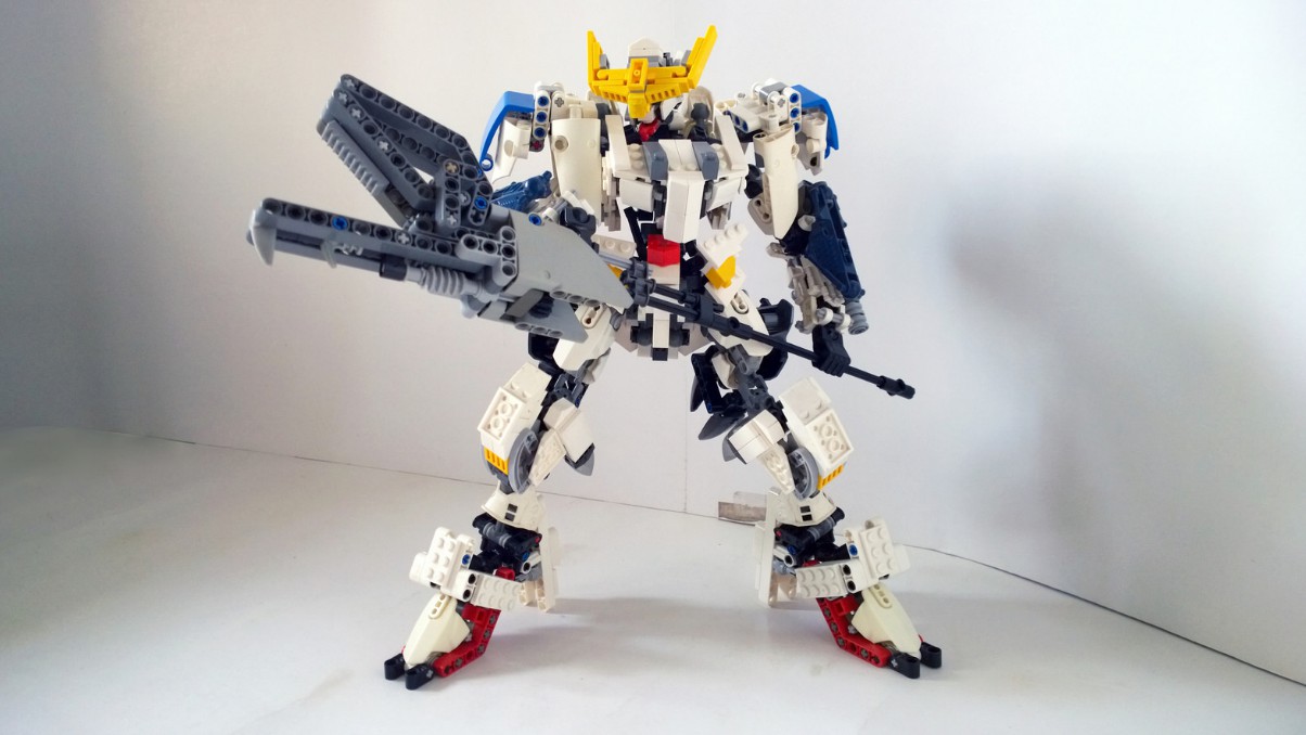 网友用乐高拼出的高达模型,完美还原高达数十