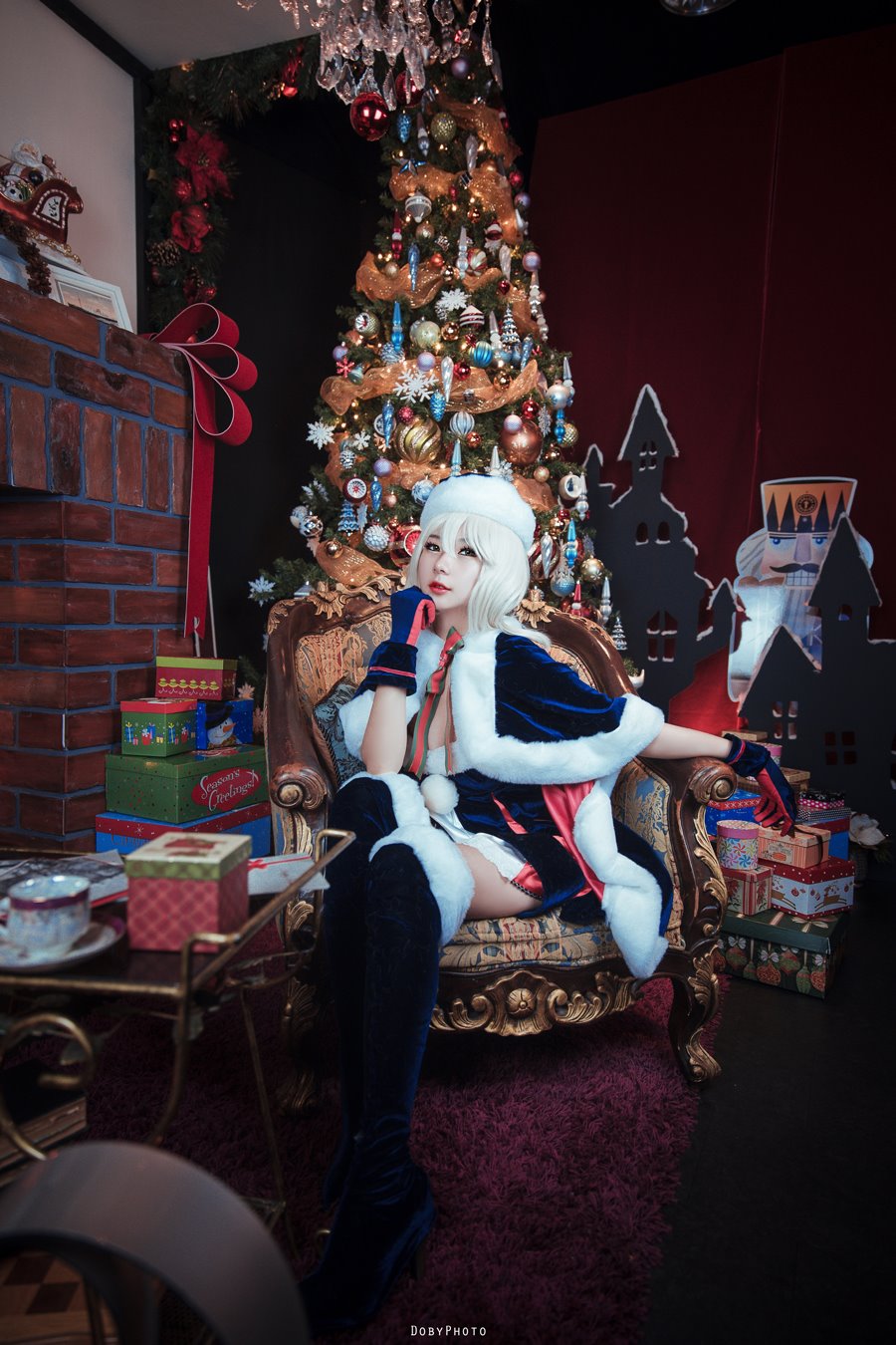 圣诞fgorider阶黑saber 韩国小姐姐圣诞黑呆cosplay
