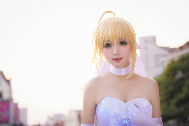 夏美酱cos黑saber图片_saber婚纱cos(2)