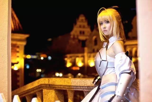 saber cosplay