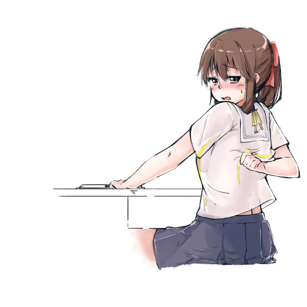 小姐姐课堂拨弄内衣羞涩姿势 唤醒无数灵魂画师_动漫新闻,动漫美图,幻